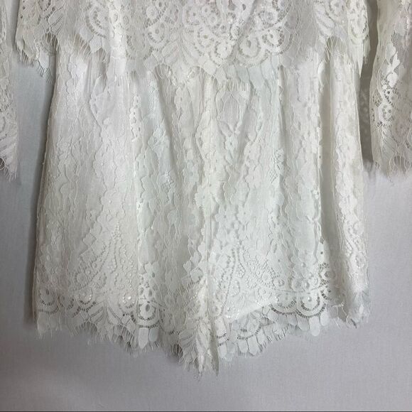 Sage White Lace Off Shoulder Long Sleeve Romper Small New Boutique - Picture 3 of 12